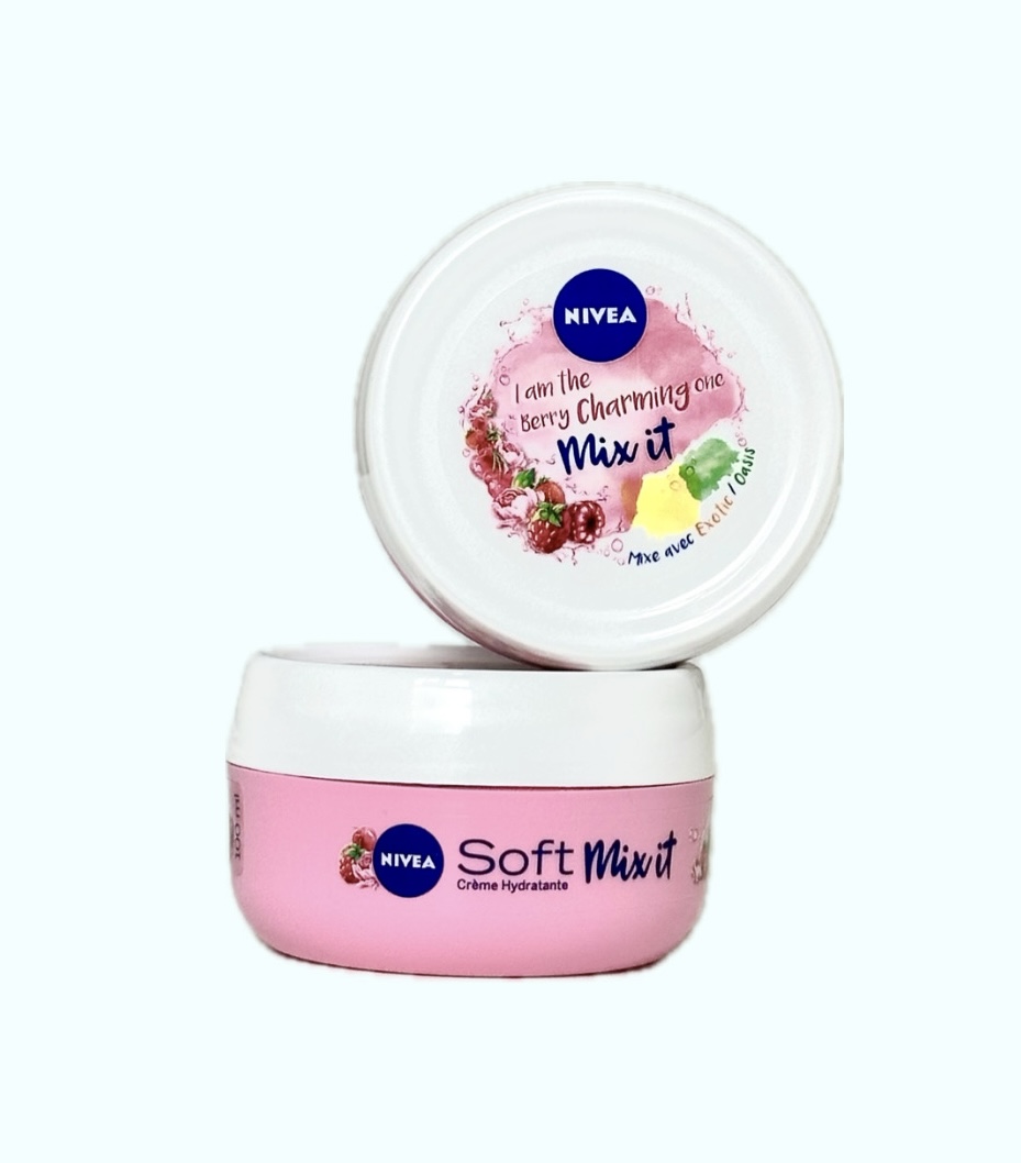 کرم دست و صورت سافت نیوا مدل میوه ای صورتی ۱۰۰ میل