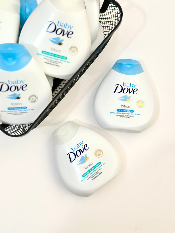 لوسیون بدن بیبی داو Rich Moisture مدل ریچ ۲۰۰ میل