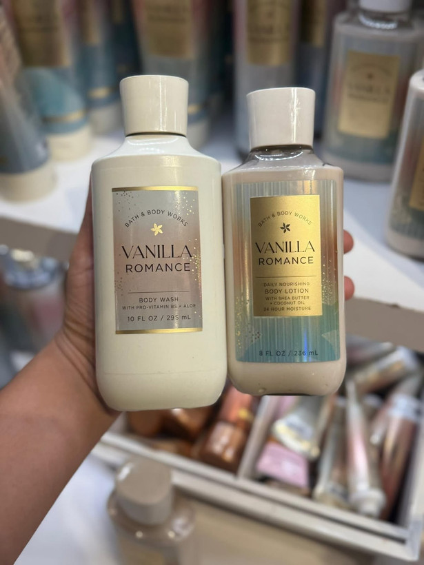 لوسیون بدن بث اند بادی وانیلا رمانس Vanilla Romance حجم ۲۳۶ میل